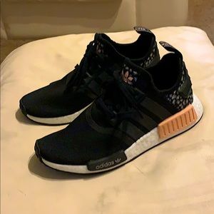 Women’s Adidas NMD animal print size 9.5